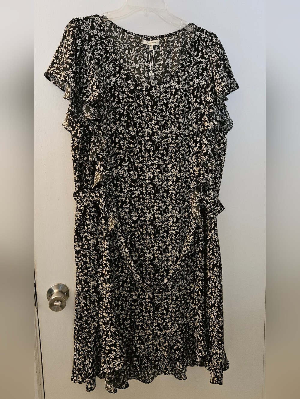Max Studio Black and White Floral Midi Dress